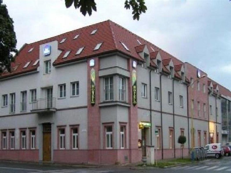 Teledom Hotel Košice Exterior foto